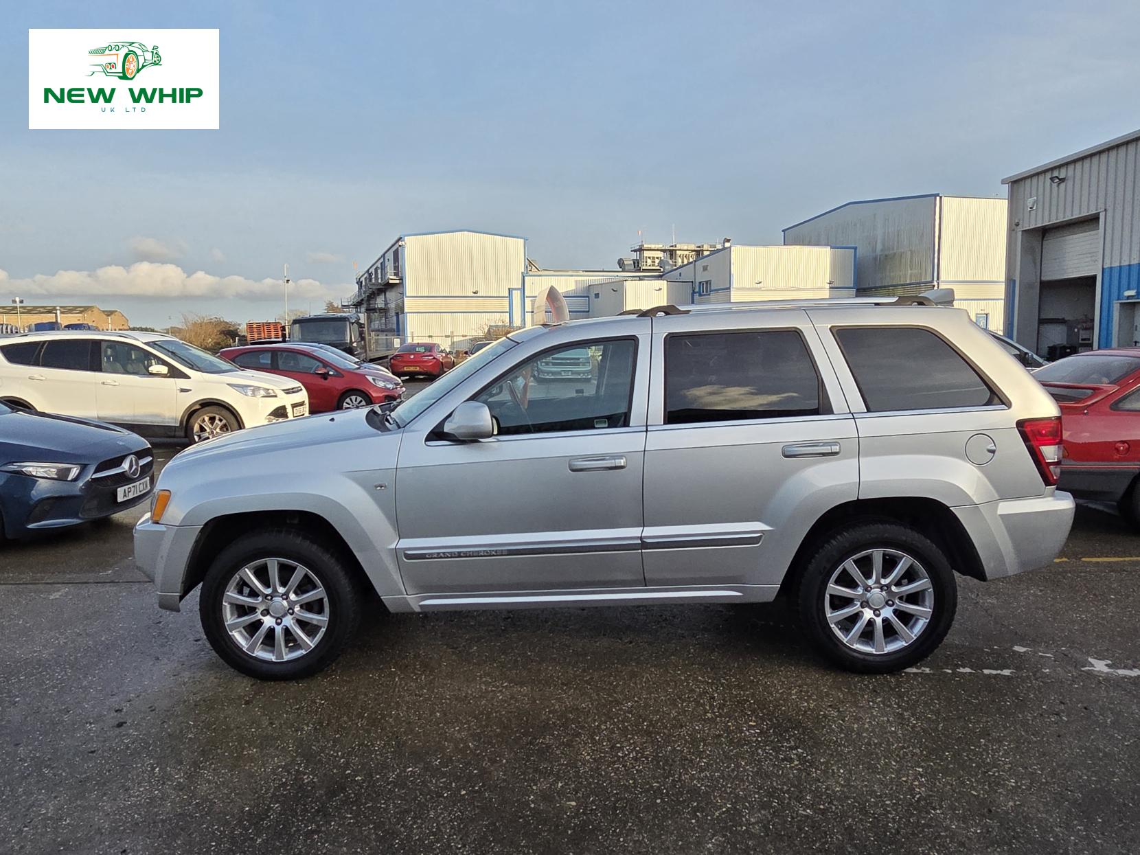 Jeep Grand Cherokee 3.0 CRD Overland SUV 5dr Diesel Automatic 4WD (270 g/km, 215 bhp)