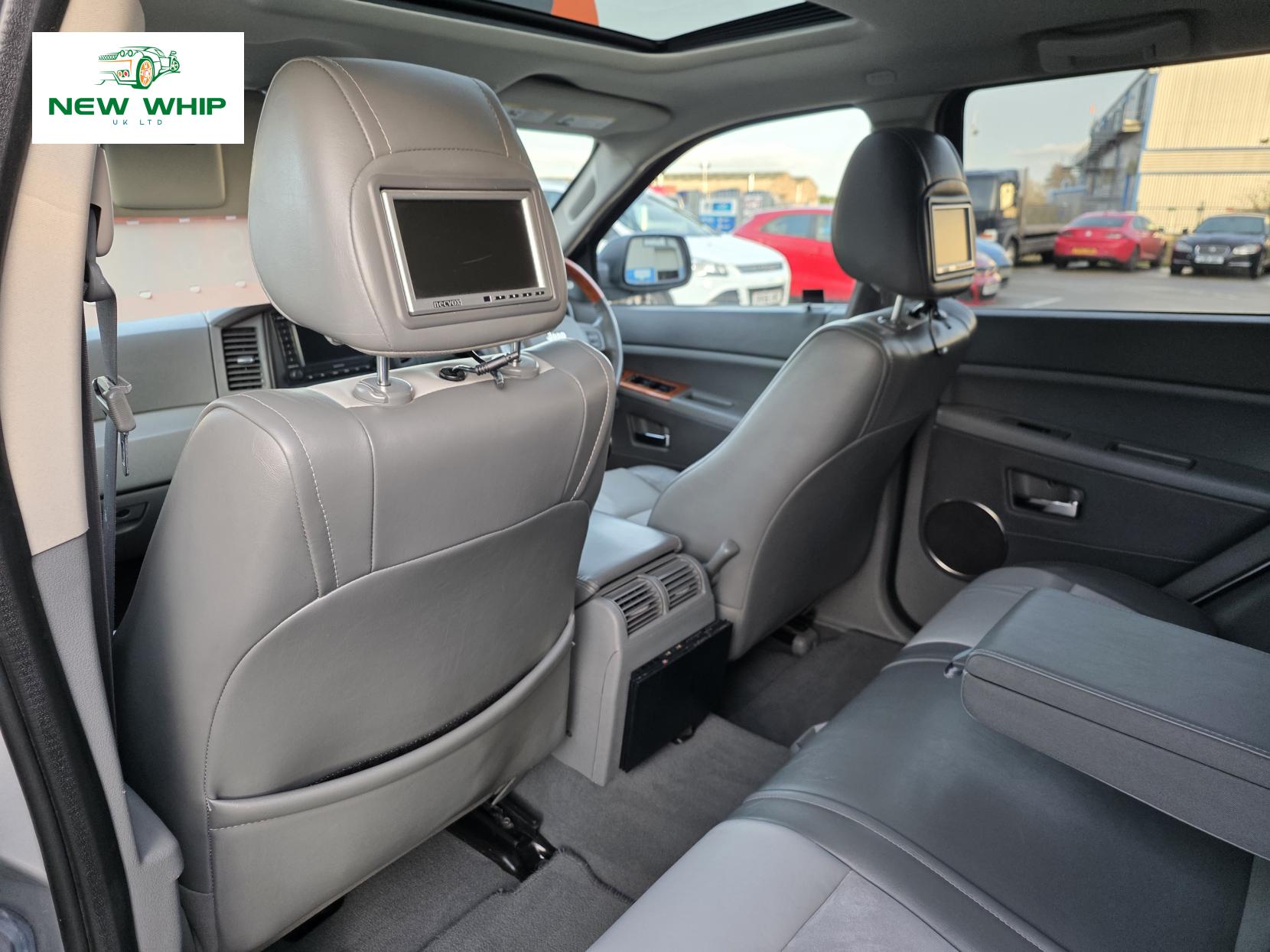 Jeep Grand Cherokee 3.0 CRD Overland SUV 5dr Diesel Automatic 4WD (270 g/km, 215 bhp)