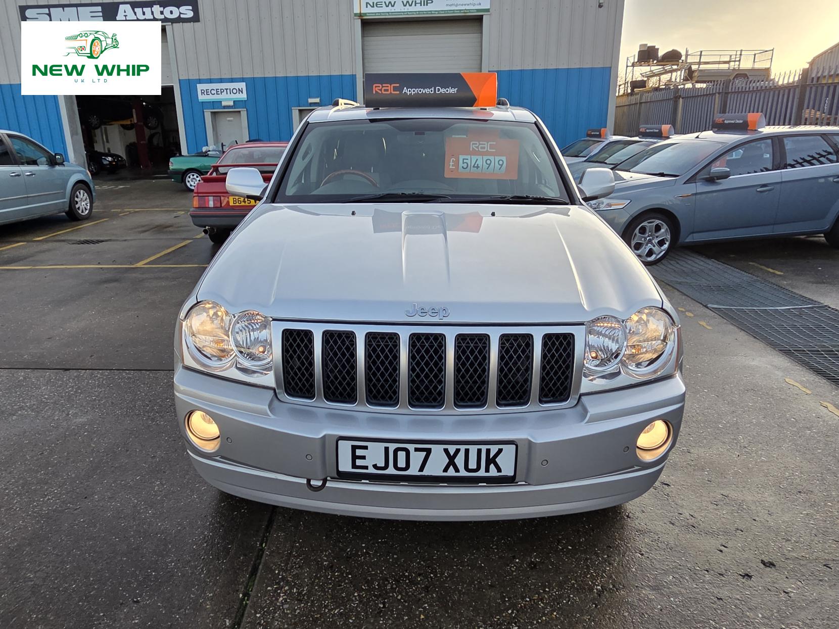 Jeep Grand Cherokee 3.0 CRD Overland SUV 5dr Diesel Automatic 4WD (270 g/km, 215 bhp)