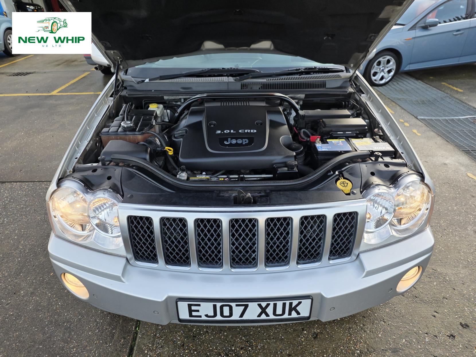 Jeep Grand Cherokee 3.0 CRD Overland SUV 5dr Diesel Automatic 4WD (270 g/km, 215 bhp)