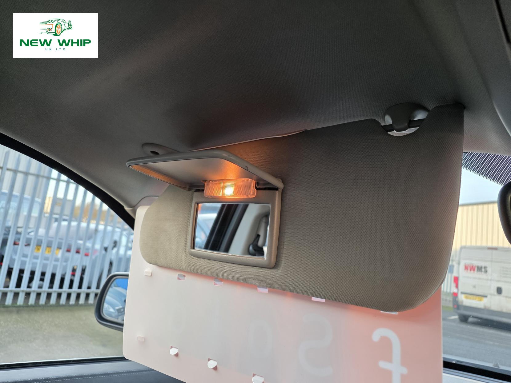 Jeep Grand Cherokee 3.0 CRD Overland SUV 5dr Diesel Automatic 4WD (270 g/km, 215 bhp)