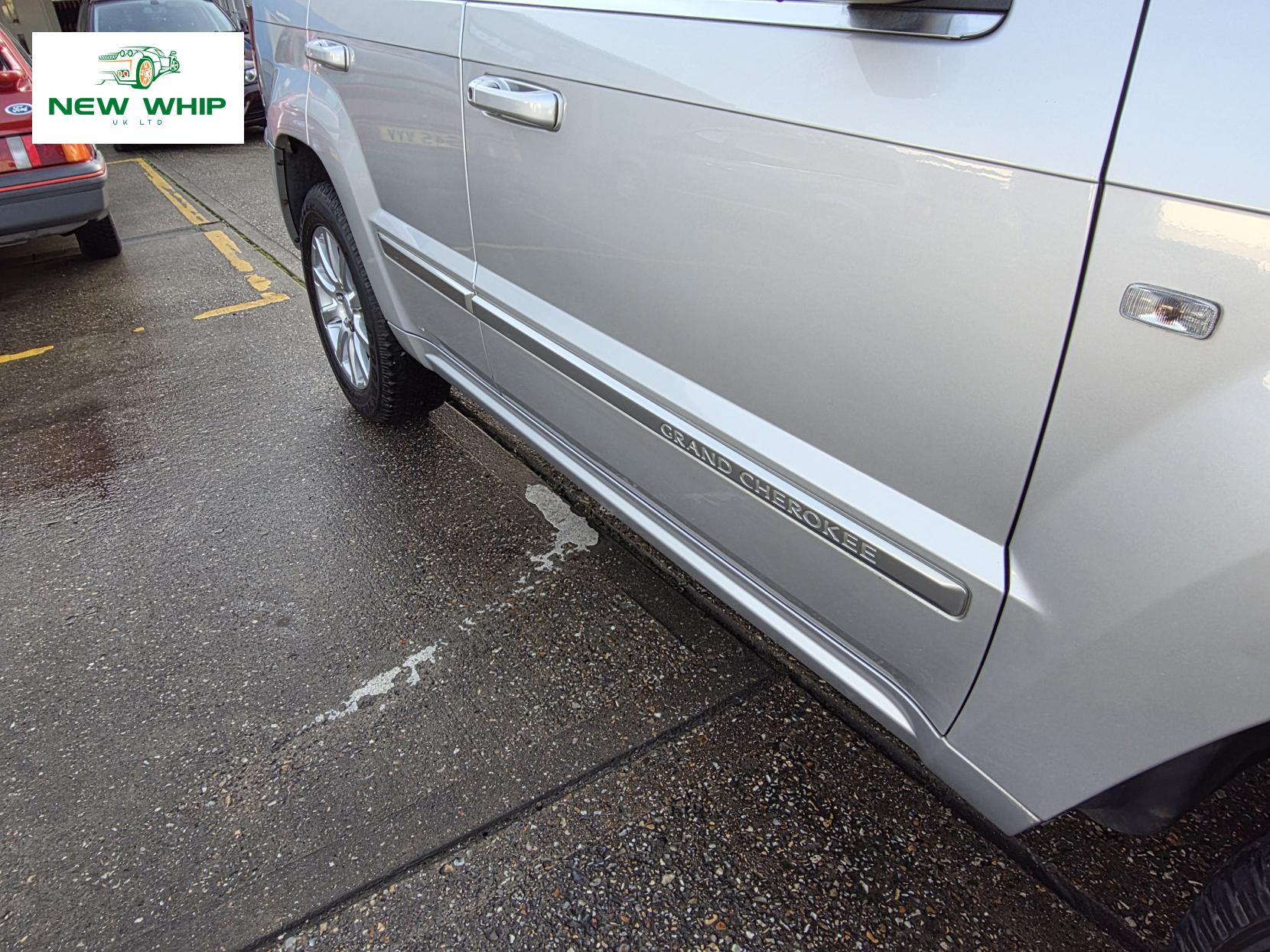 Jeep Grand Cherokee 3.0 CRD Overland SUV 5dr Diesel Automatic 4WD (270 g/km, 215 bhp)