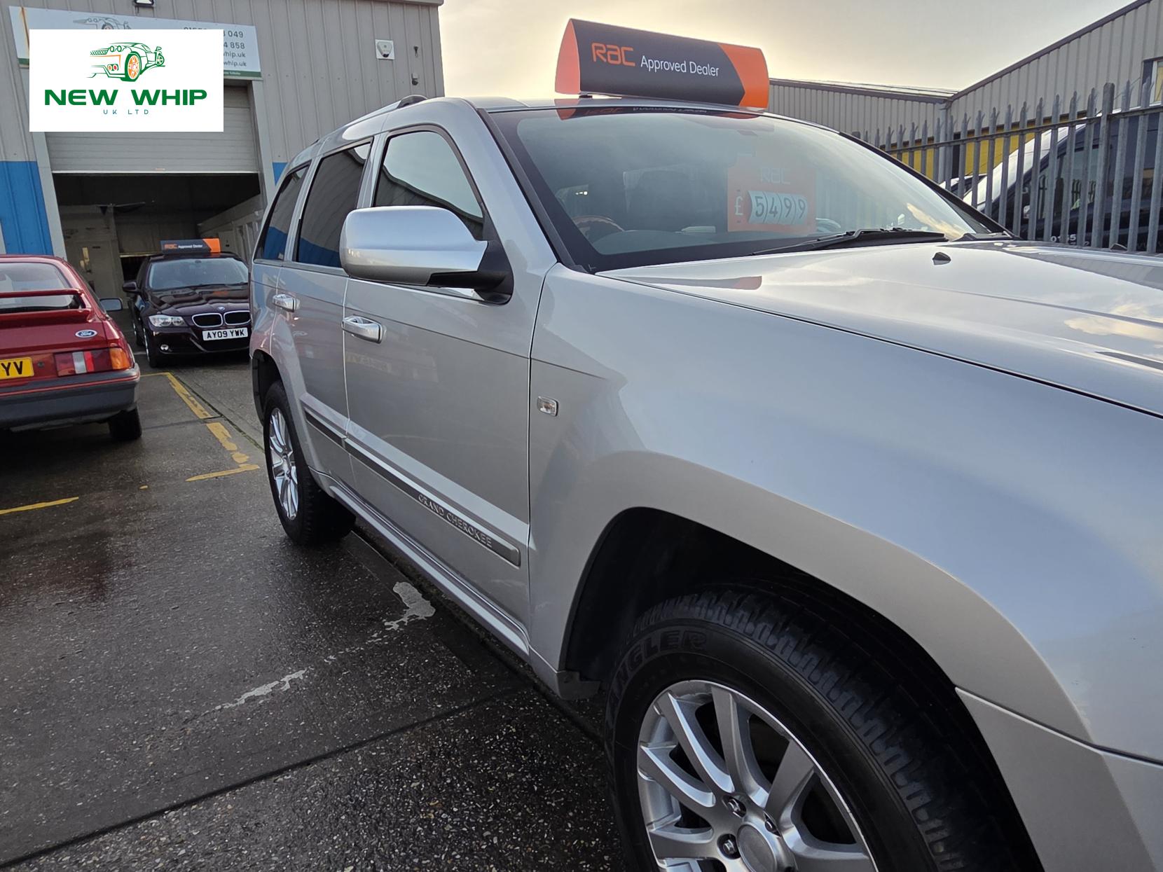 Jeep Grand Cherokee 3.0 CRD Overland SUV 5dr Diesel Automatic 4WD (270 g/km, 215 bhp)