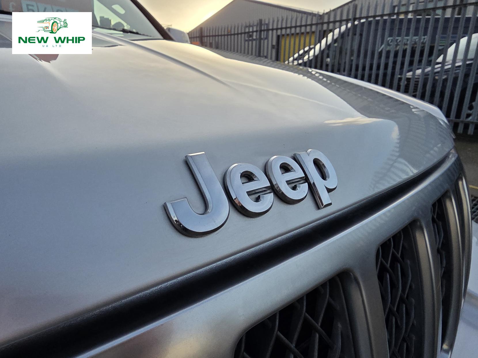 Jeep Grand Cherokee 3.0 CRD Overland SUV 5dr Diesel Automatic 4WD (270 g/km, 215 bhp)
