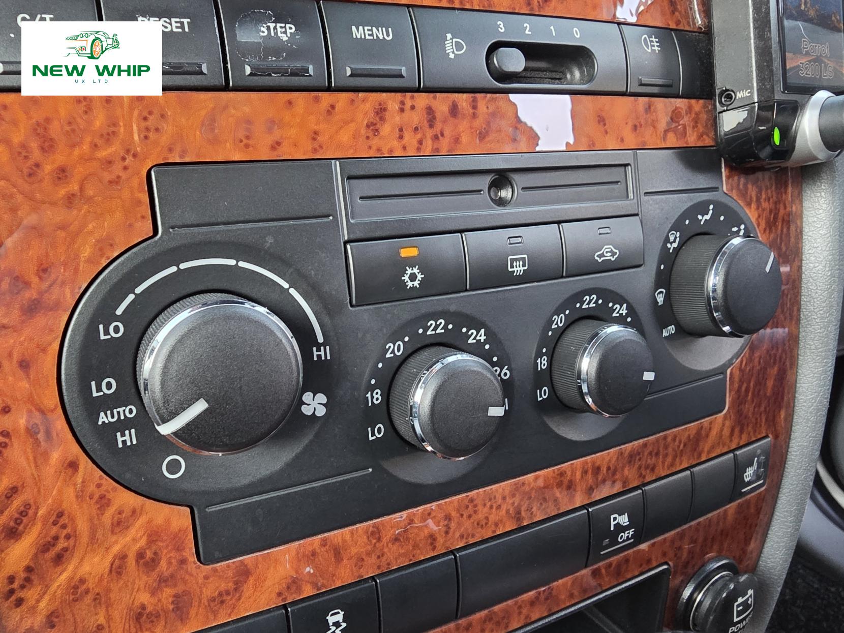 Jeep Grand Cherokee 3.0 CRD Overland SUV 5dr Diesel Automatic 4WD (270 g/km, 215 bhp)