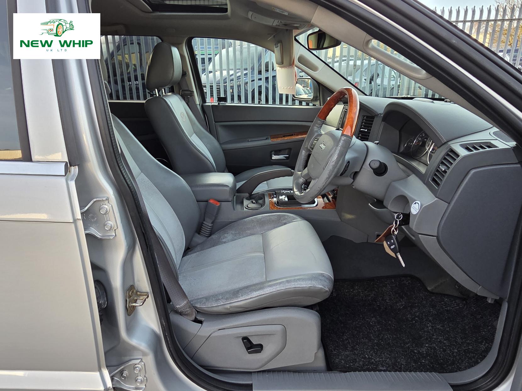 Jeep Grand Cherokee 3.0 CRD Overland SUV 5dr Diesel Automatic 4WD (270 g/km, 215 bhp)