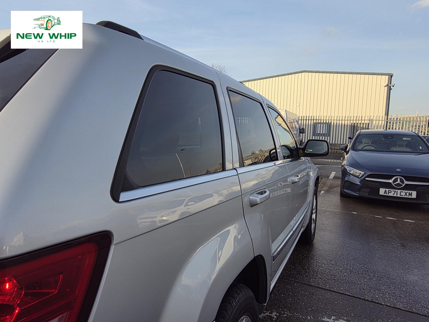 Jeep Grand Cherokee 3.0 CRD Overland SUV 5dr Diesel Automatic 4WD (270 g/km, 215 bhp)