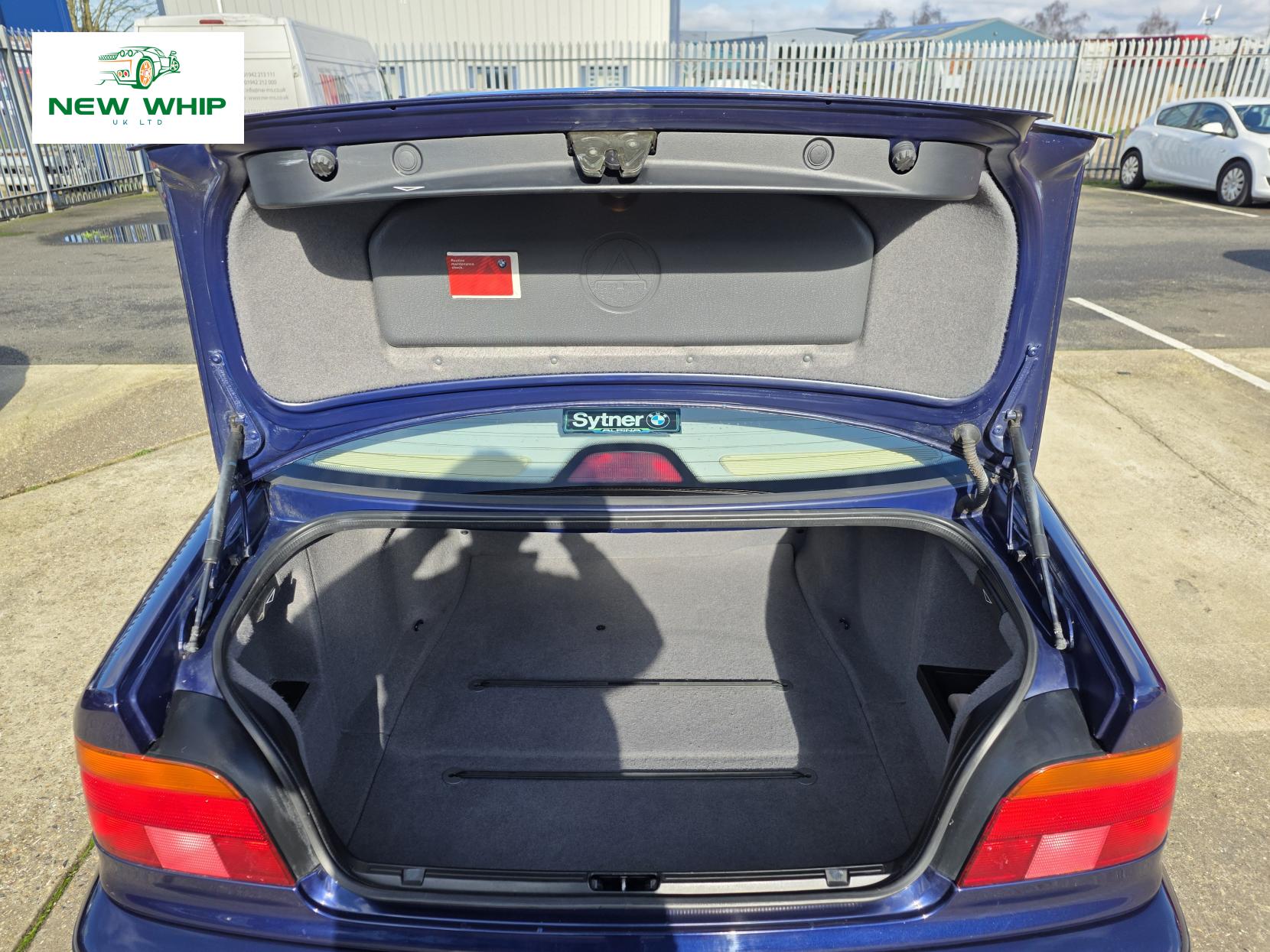 BMW 5 Series 2.5 523i SE Saloon 4dr Petrol Manual (215 g/km, 170 bhp)