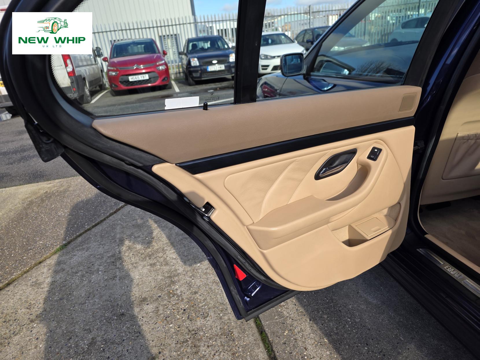 BMW 5 Series 2.5 523i SE Saloon 4dr Petrol Manual (215 g/km, 170 bhp)