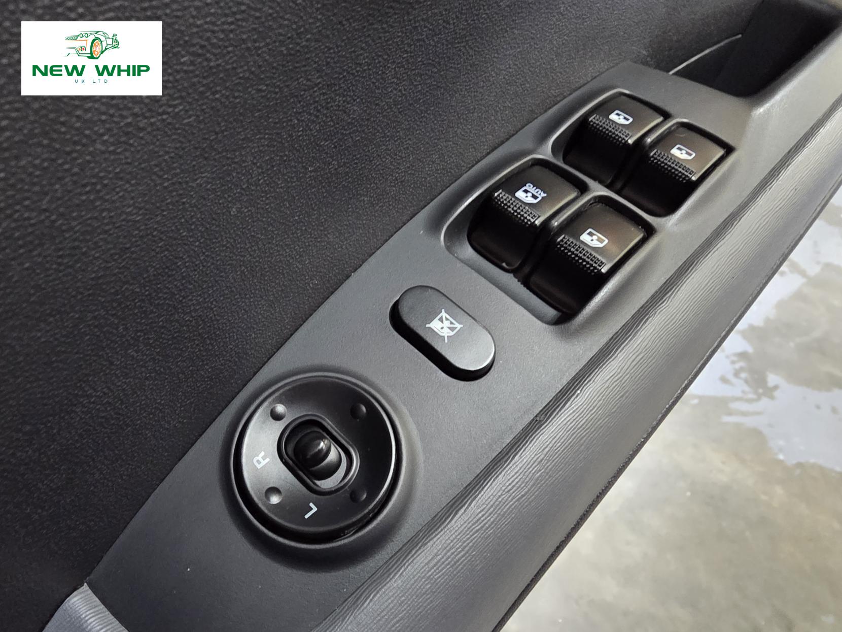 Hyundai i10 1.2 Active Hatchback 5dr Petrol Manual Euro 5 (85 bhp)