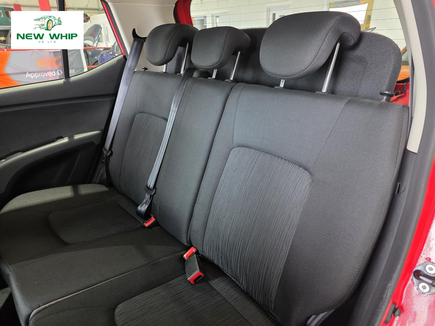 Hyundai i10 1.2 Active Hatchback 5dr Petrol Manual Euro 5 (85 bhp)