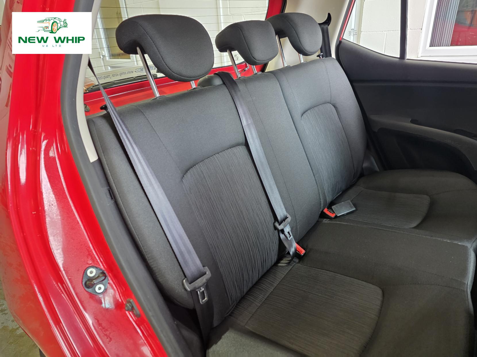 Hyundai i10 1.2 Active Hatchback 5dr Petrol Manual Euro 5 (85 bhp)