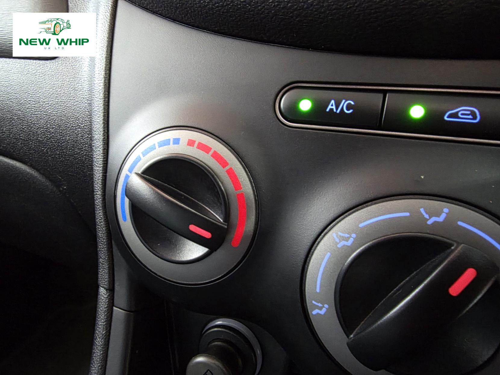 Hyundai i10 1.2 Active Hatchback 5dr Petrol Manual Euro 5 (85 bhp)