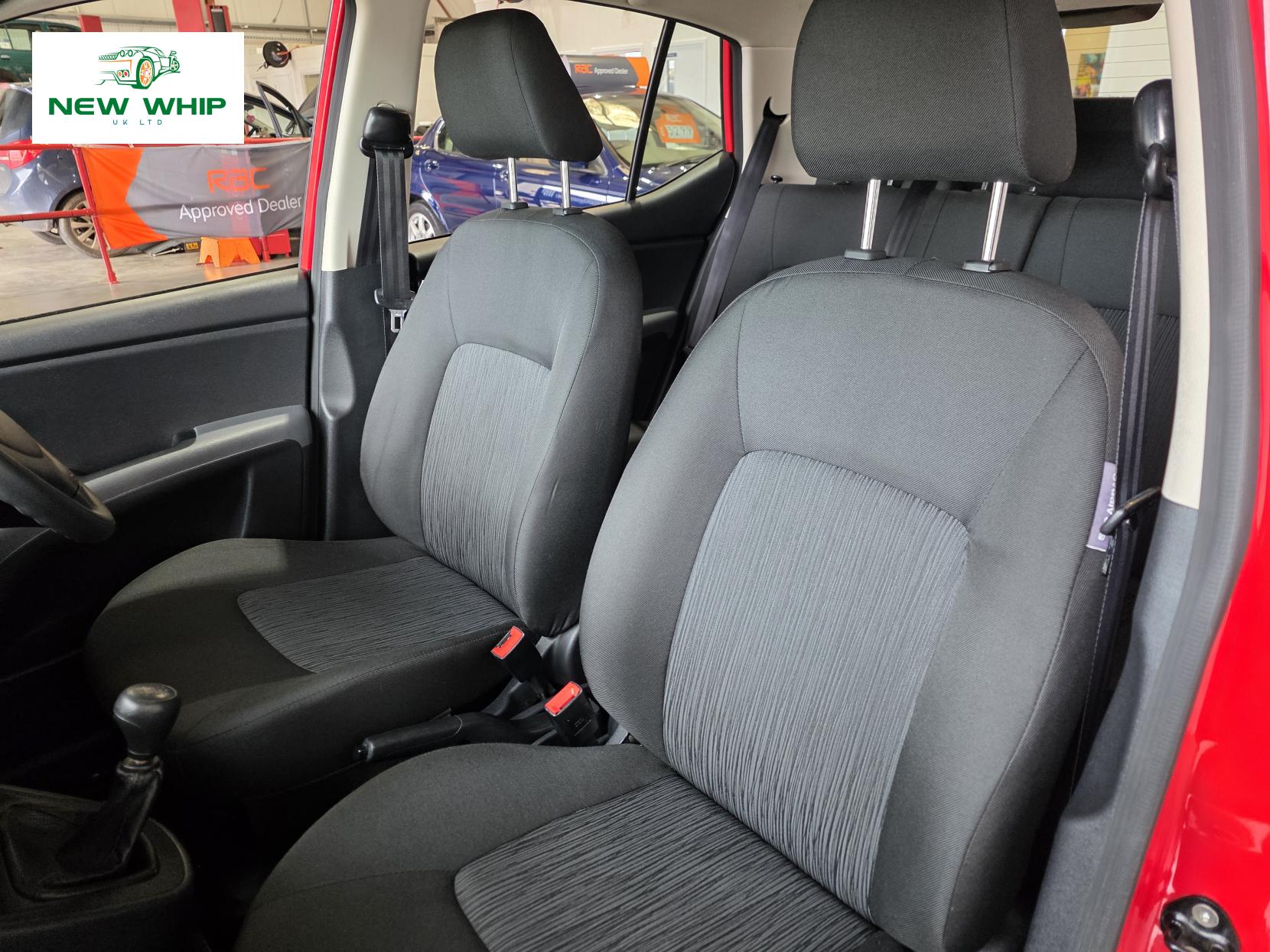 Hyundai i10 1.2 Active Hatchback 5dr Petrol Manual Euro 5 (85 bhp)