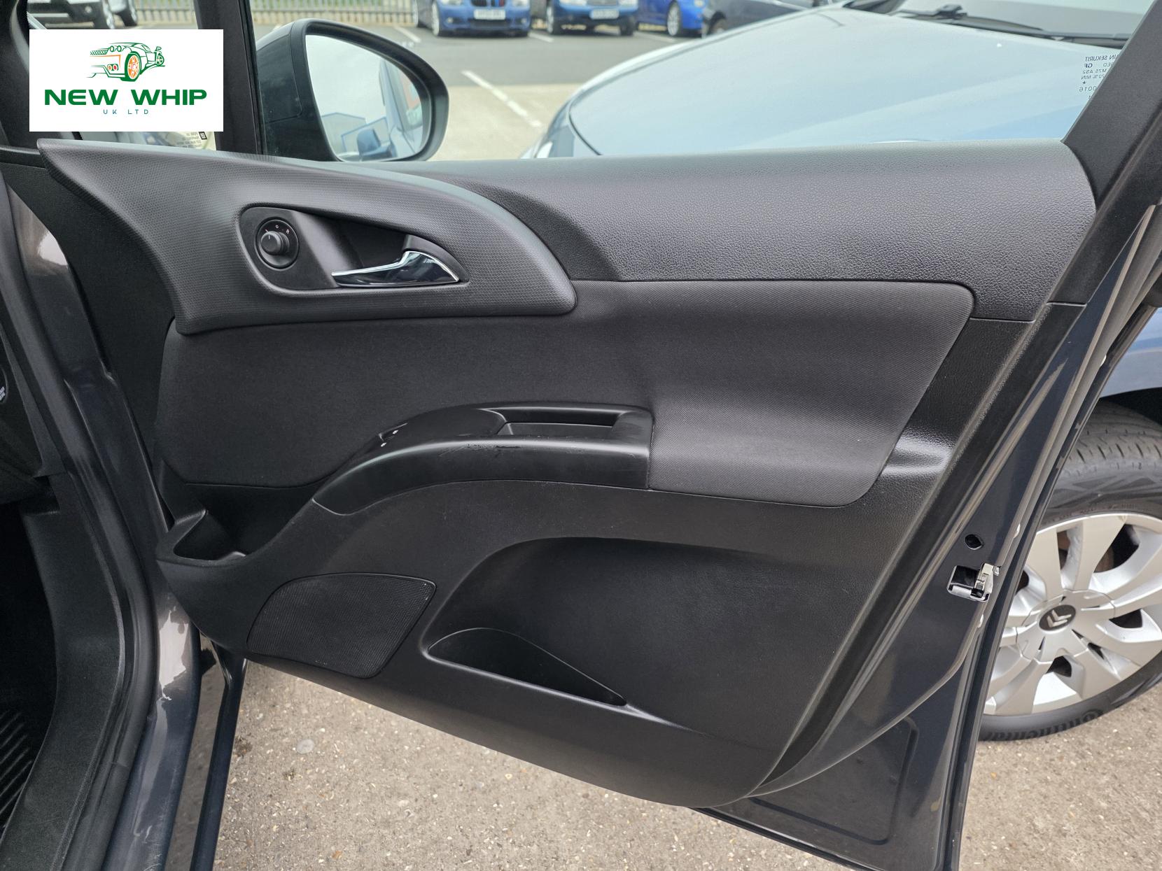 Vauxhall Meriva 1.4i Exclusiv MPV 5dr Petrol Manual Euro 6 (100 ps)