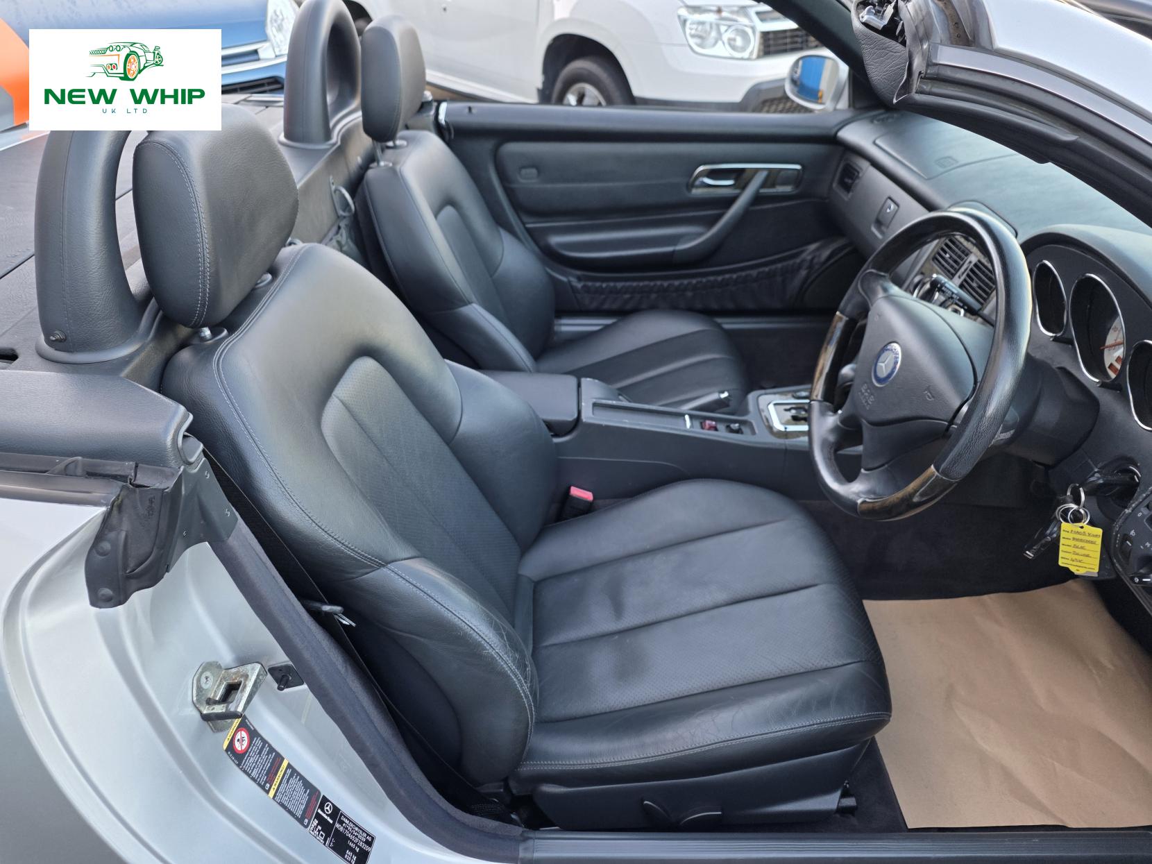 Mercedes-Benz SLK 3.2 SLK320 Convertible 2dr Petrol Automatic (254 g/km, 218 bhp)