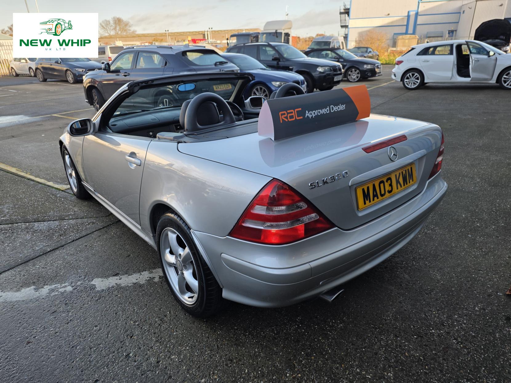Mercedes-Benz SLK 3.2 SLK320 Convertible 2dr Petrol Automatic (254 g/km, 218 bhp)