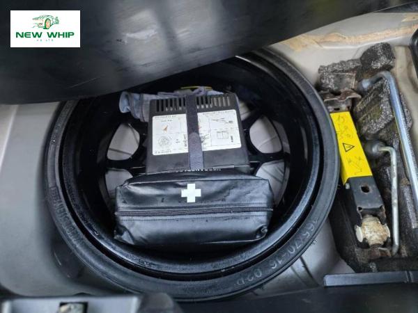 Mercedes-Benz SLK 3.2 SLK320 Convertible 2dr Petrol Automatic (254 g/km, 218 bhp)