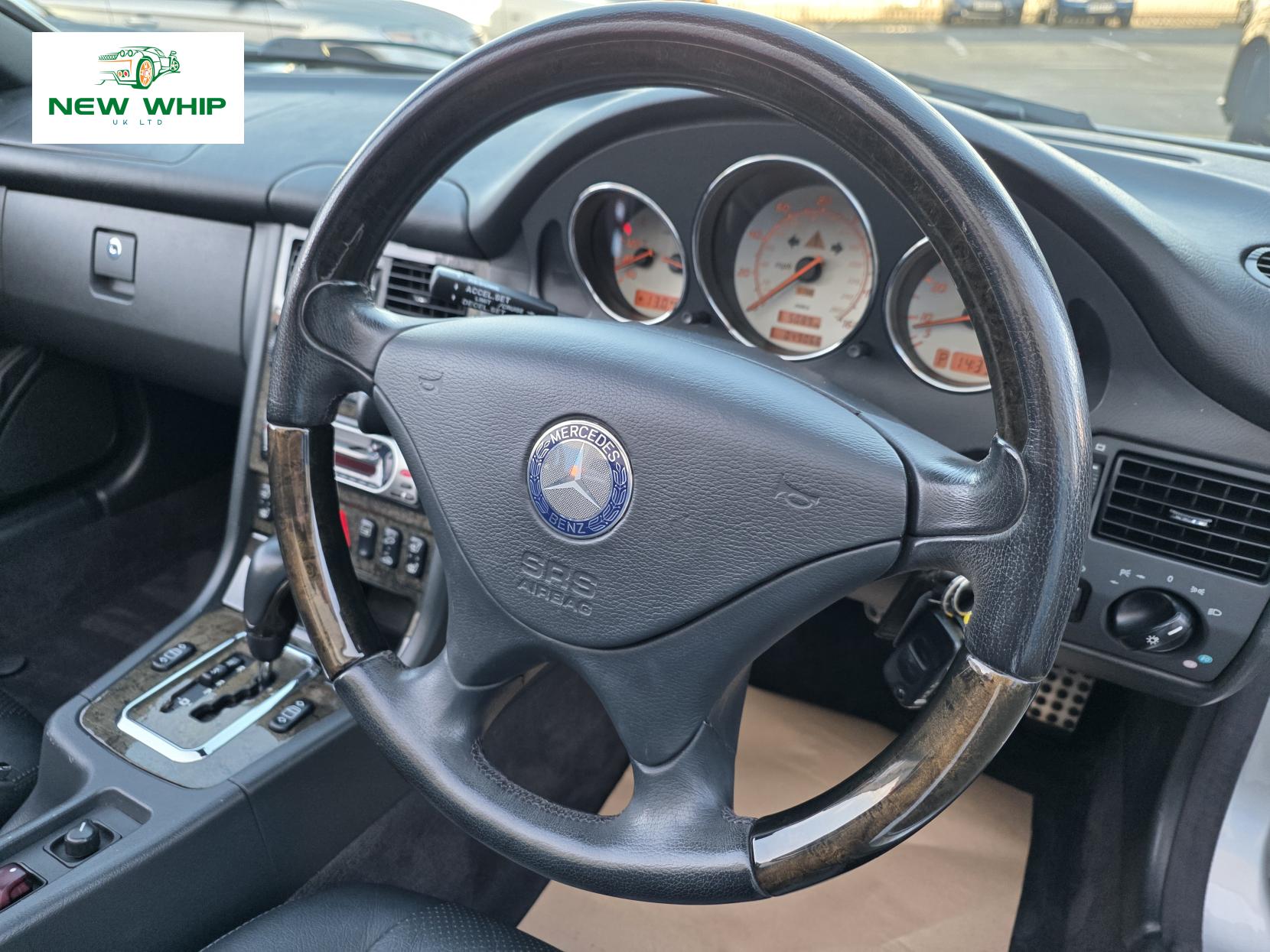 Mercedes-Benz SLK 3.2 SLK320 Convertible 2dr Petrol Automatic (254 g/km, 218 bhp)