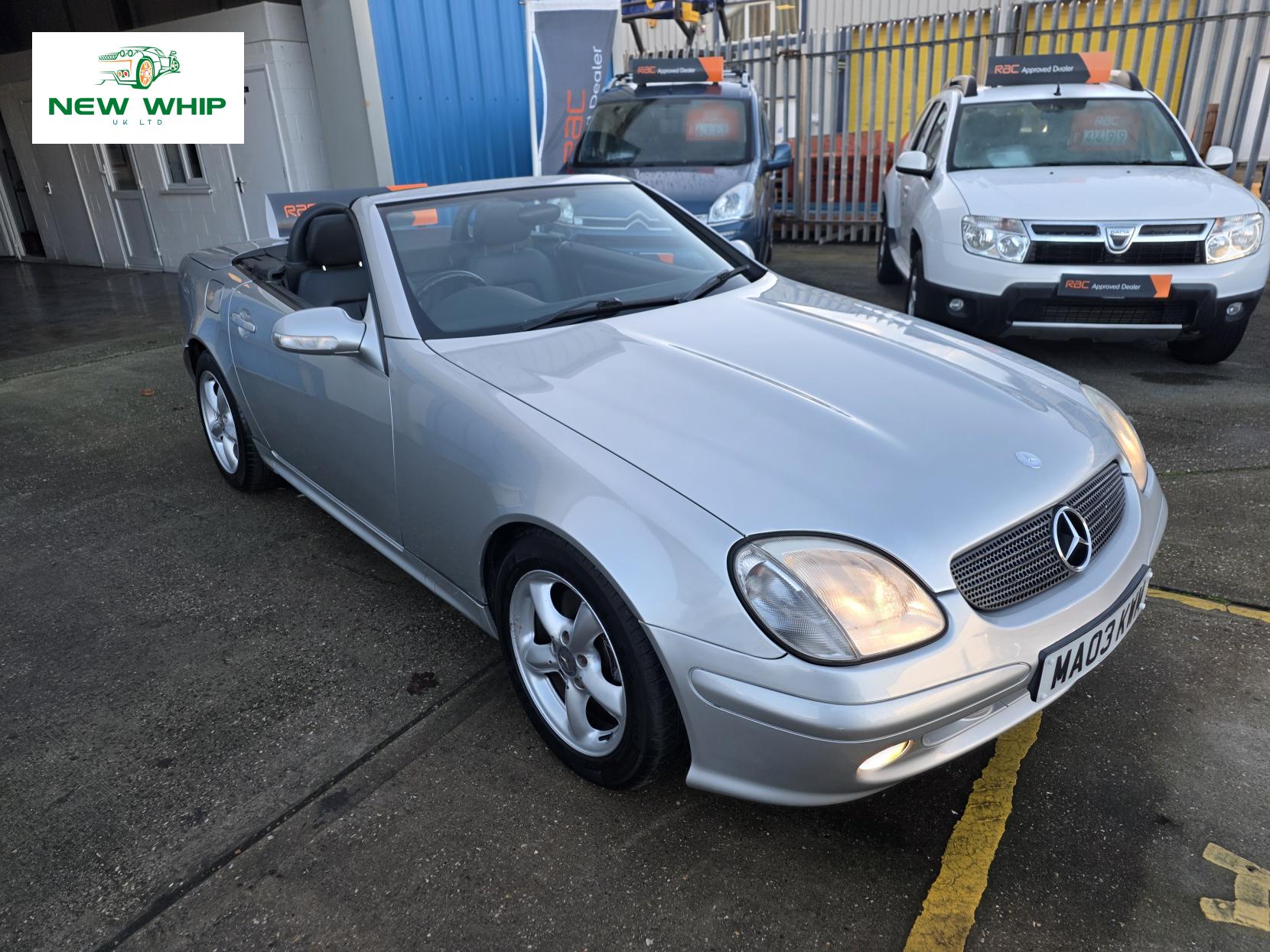 Mercedes-Benz SLK 3.2 SLK320 Convertible 2dr Petrol Automatic (254 g/km, 218 bhp)