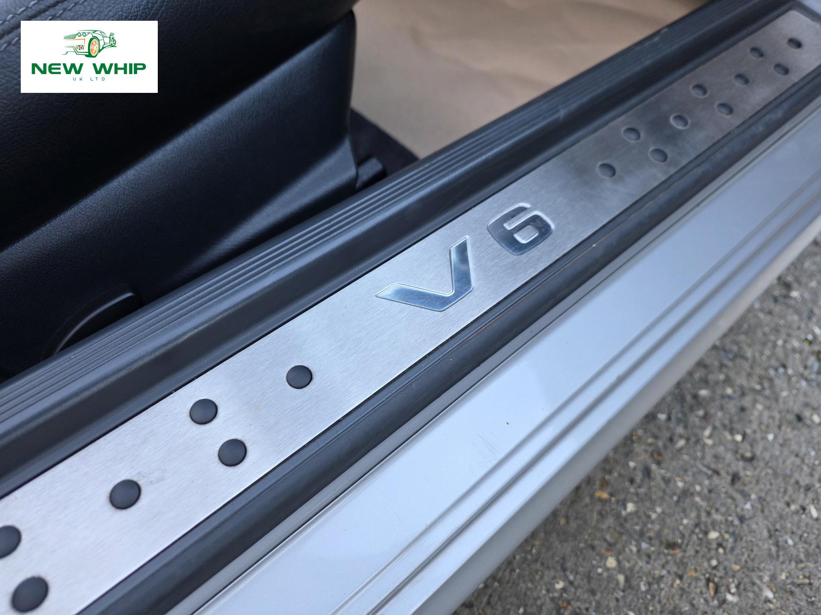 Mercedes-Benz SLK 3.2 SLK320 Convertible 2dr Petrol Automatic (254 g/km, 218 bhp)