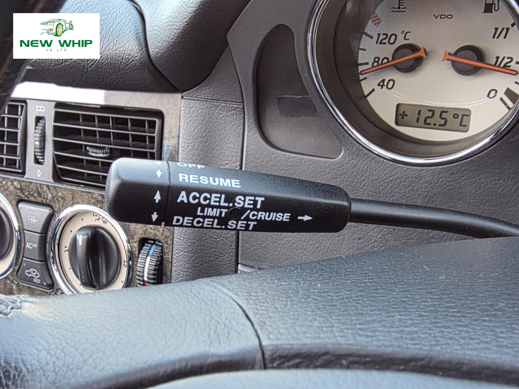 Mercedes-Benz SLK 3.2 SLK320 Convertible 2dr Petrol Automatic (254 g/km, 218 bhp)