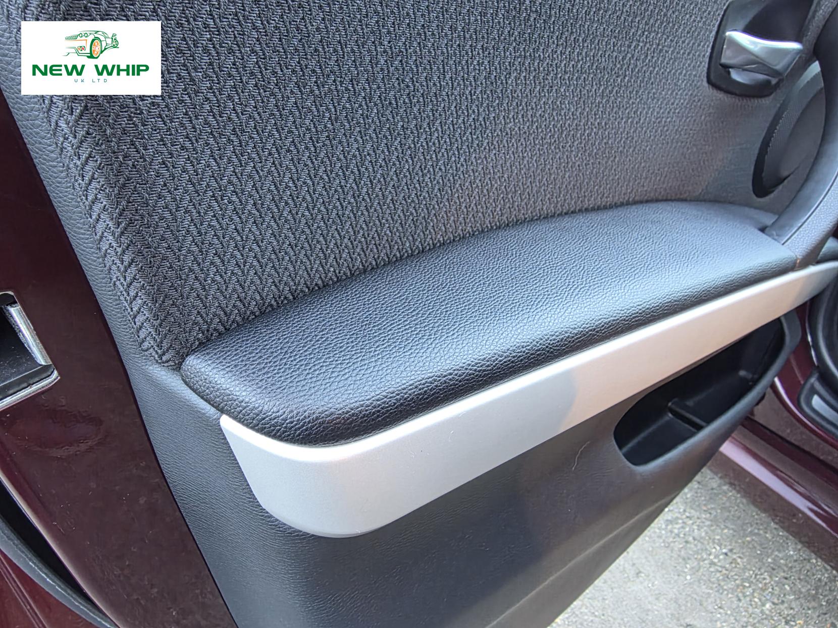 BMW 3 Series 2.0 318i SE Saloon 4dr Petrol Manual Euro 4 (143 ps)