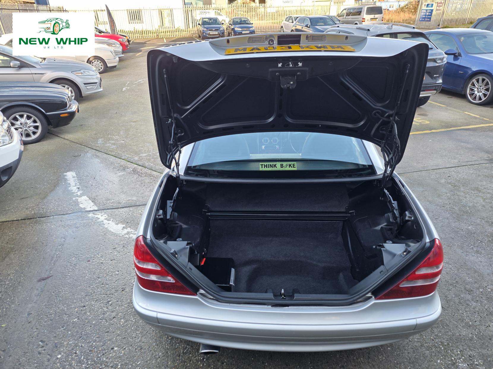 Mercedes-Benz SLK 3.2 SLK320 Convertible 2dr Petrol Automatic (254 g/km, 218 bhp)