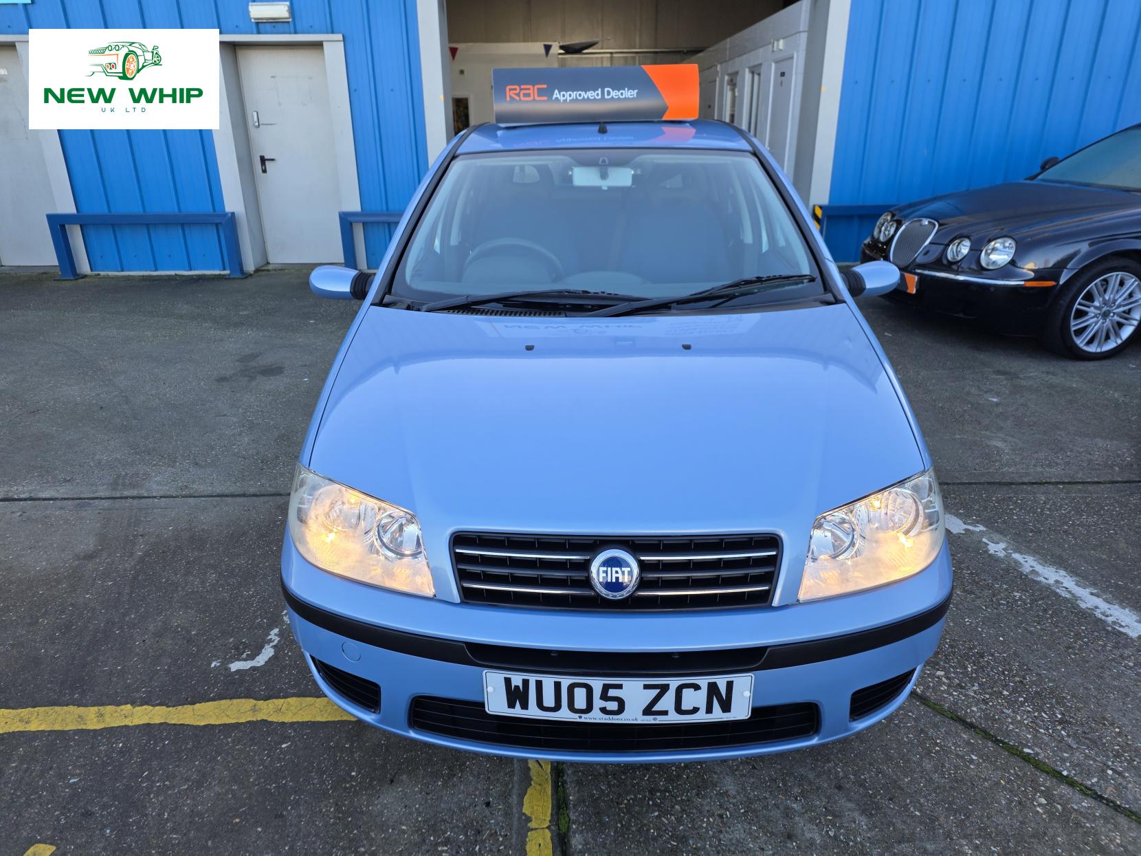 Fiat Punto 1.2 Active Hatchback 5dr Petrol Automatic (136 g/km, 60 bhp)