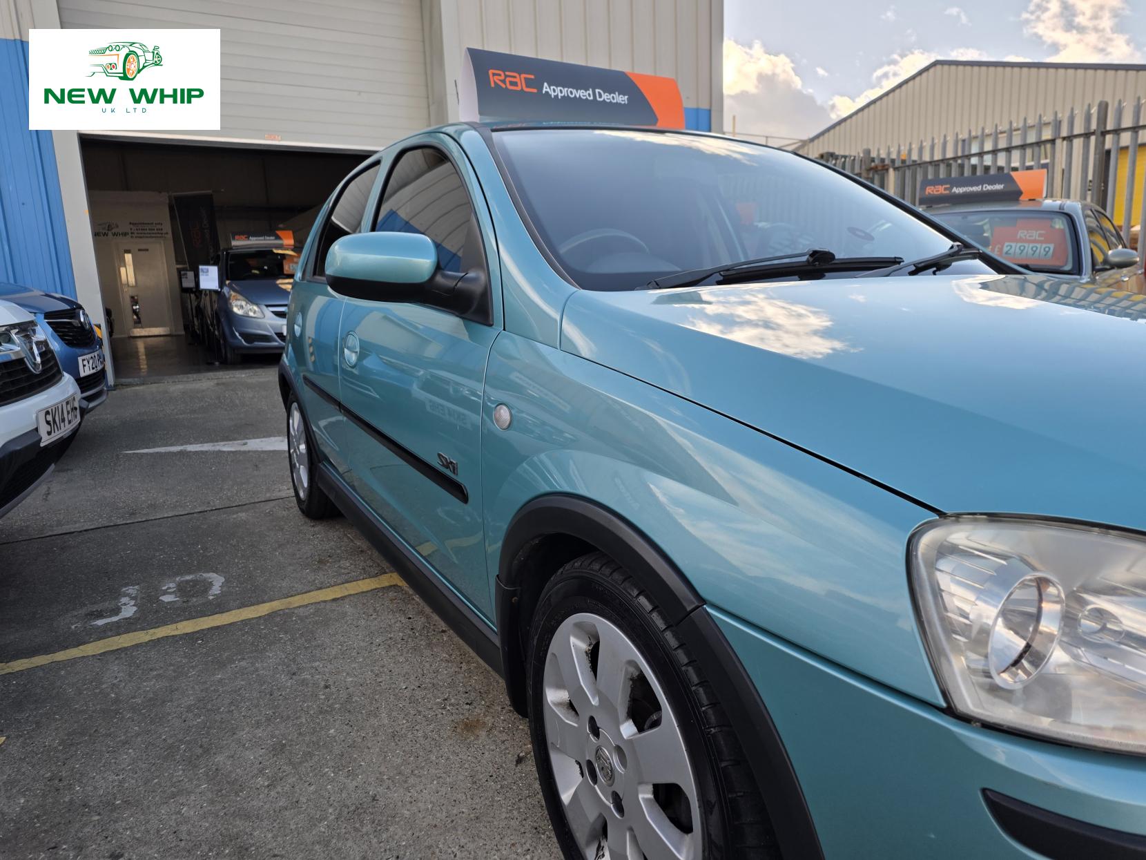 Vauxhall Corsa 1.2i 16v SXi Hatchback 5dr Petrol Manual (151 g/km, 74 bhp)