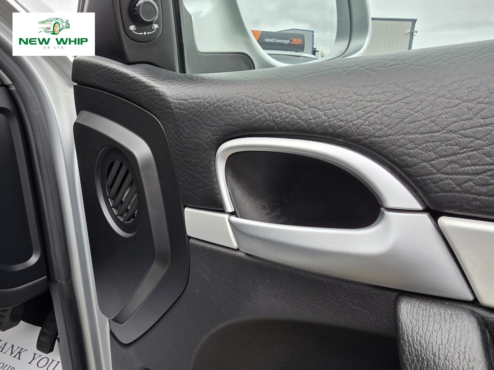 Porsche Cayenne 3.2 V6 SUV 5dr Petrol Manual AWD (317 g/km, 250 bhp)