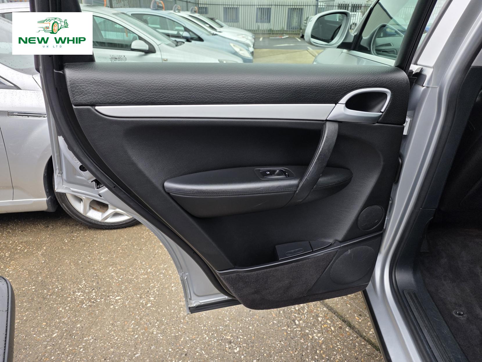 Porsche Cayenne 3.2 V6 SUV 5dr Petrol Manual AWD (317 g/km, 250 bhp)