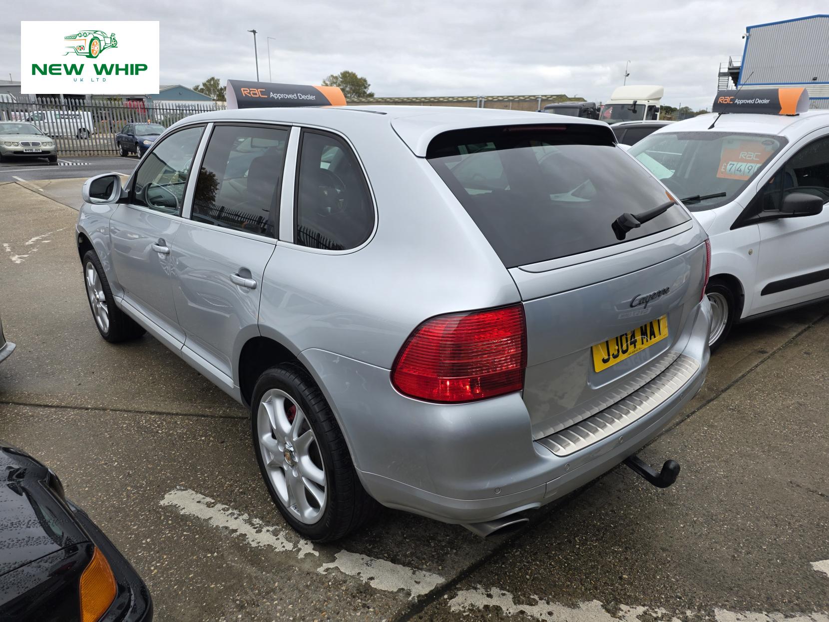 Porsche Cayenne 3.2 V6 SUV 5dr Petrol Manual AWD (317 g/km, 250 bhp)