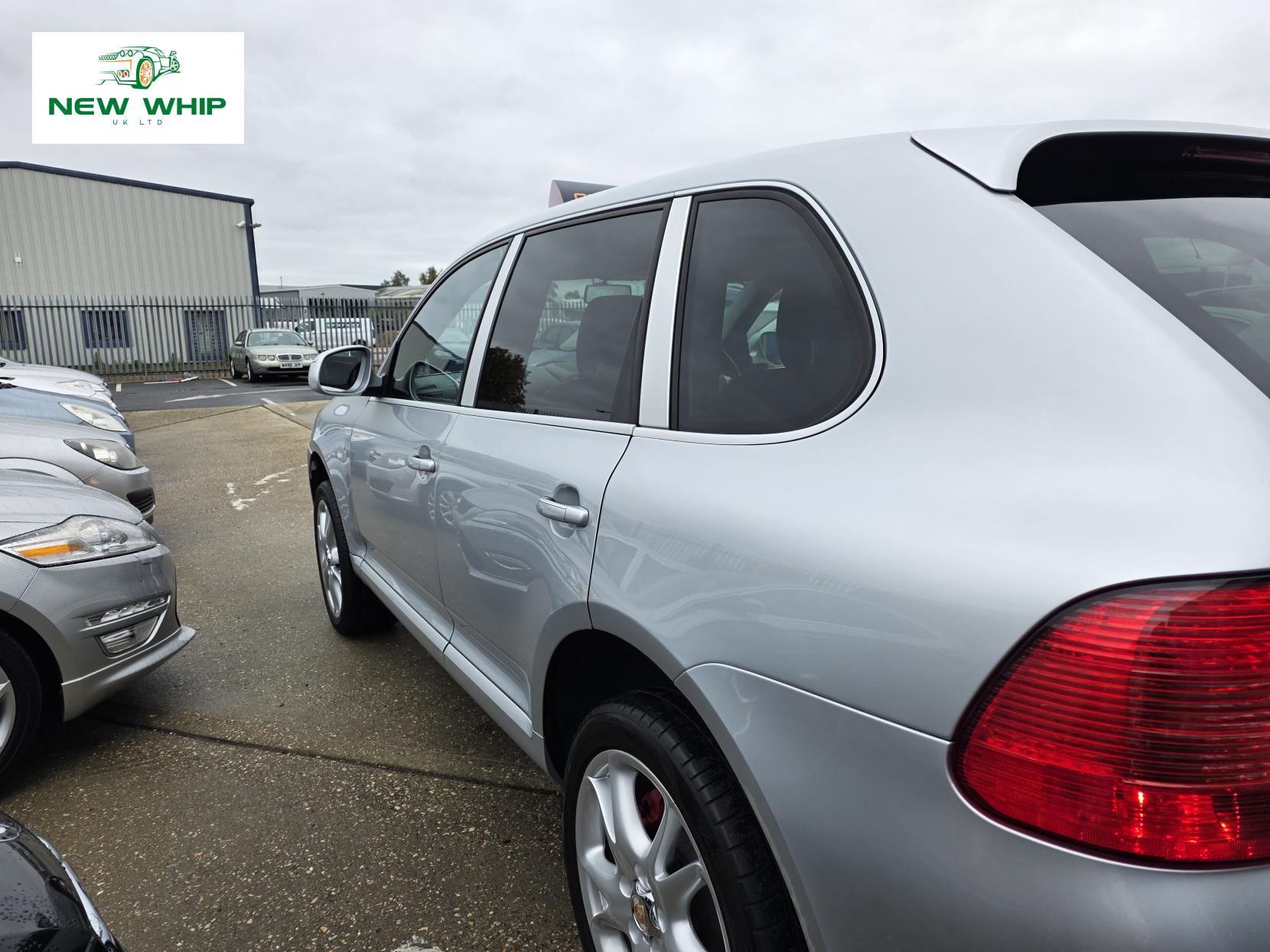 Porsche Cayenne 3.2 V6 SUV 5dr Petrol Manual AWD (317 g/km, 250 bhp)