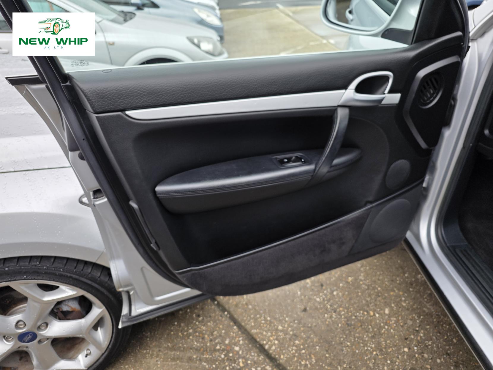 Porsche Cayenne 3.2 V6 SUV 5dr Petrol Manual AWD (317 g/km, 250 bhp)