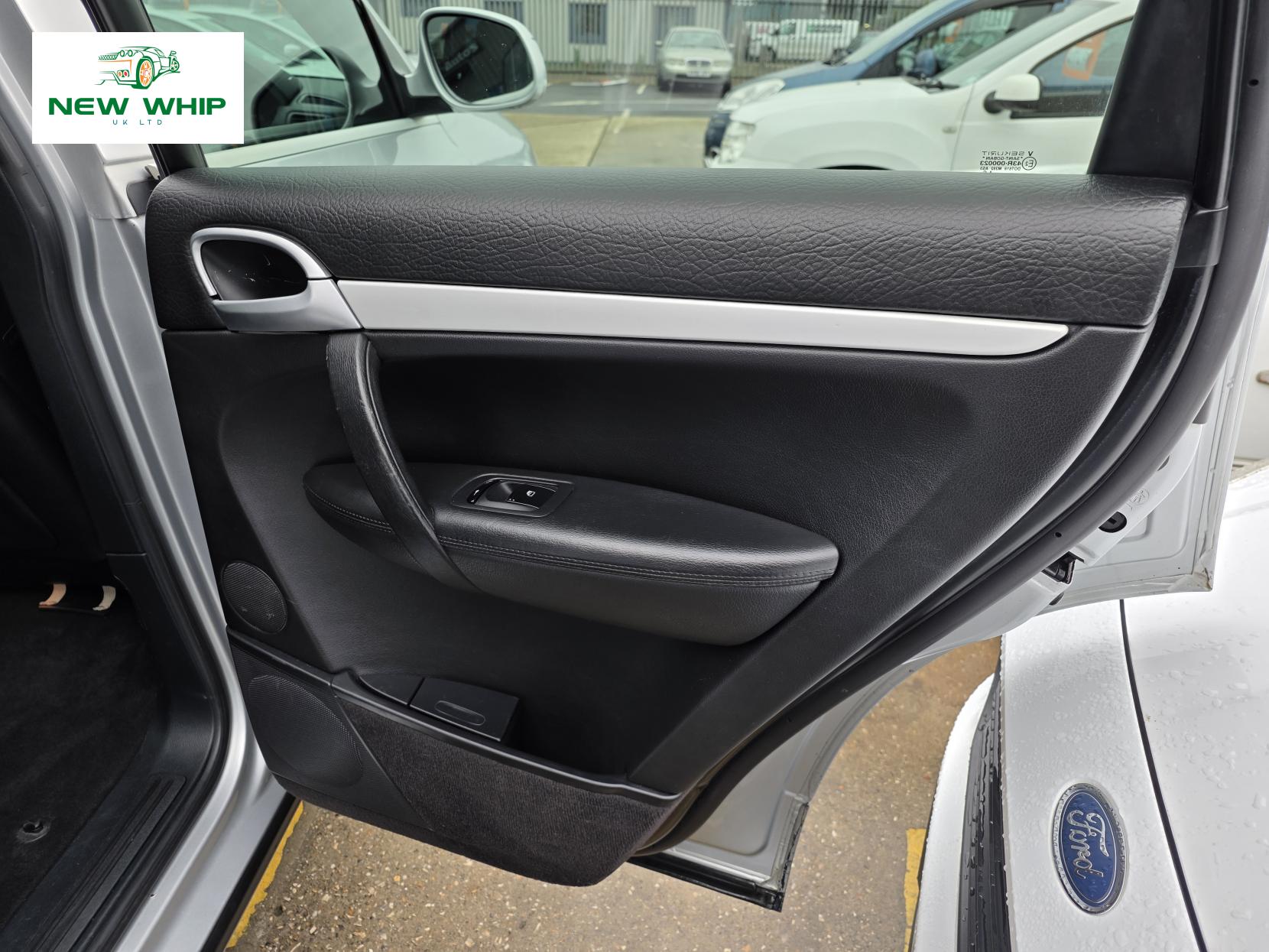 Porsche Cayenne 3.2 V6 SUV 5dr Petrol Manual AWD (317 g/km, 250 bhp)