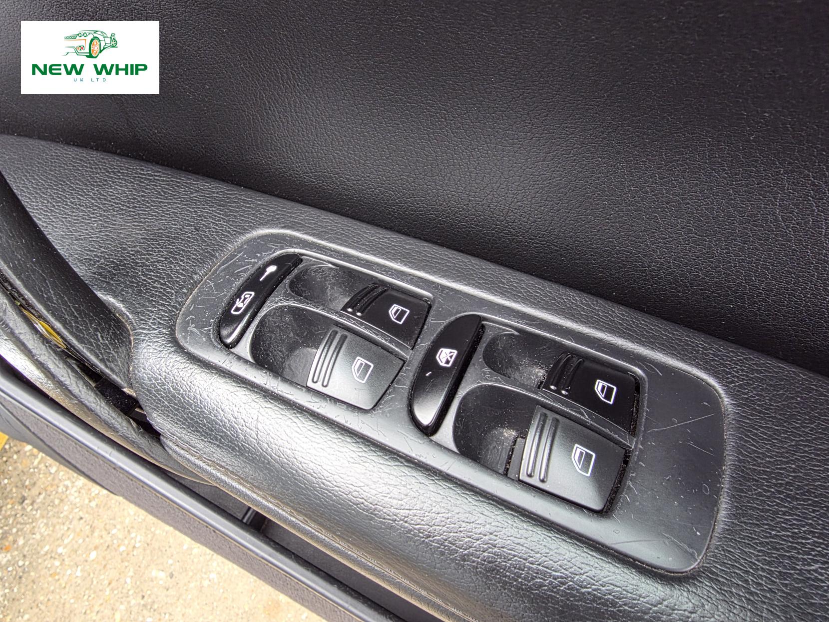 Porsche Cayenne 3.2 V6 SUV 5dr Petrol Manual AWD (317 g/km, 250 bhp)