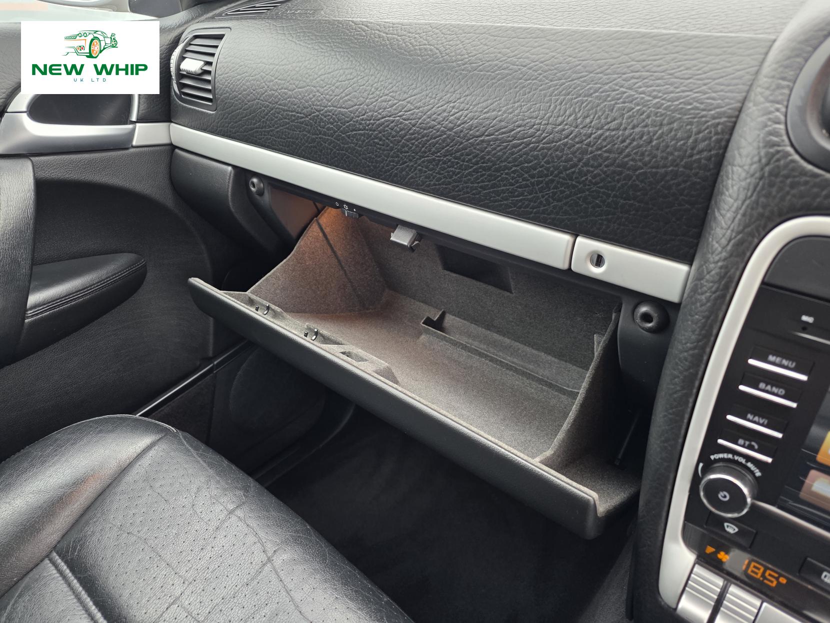 Porsche Cayenne 3.2 V6 SUV 5dr Petrol Manual AWD (317 g/km, 250 bhp)