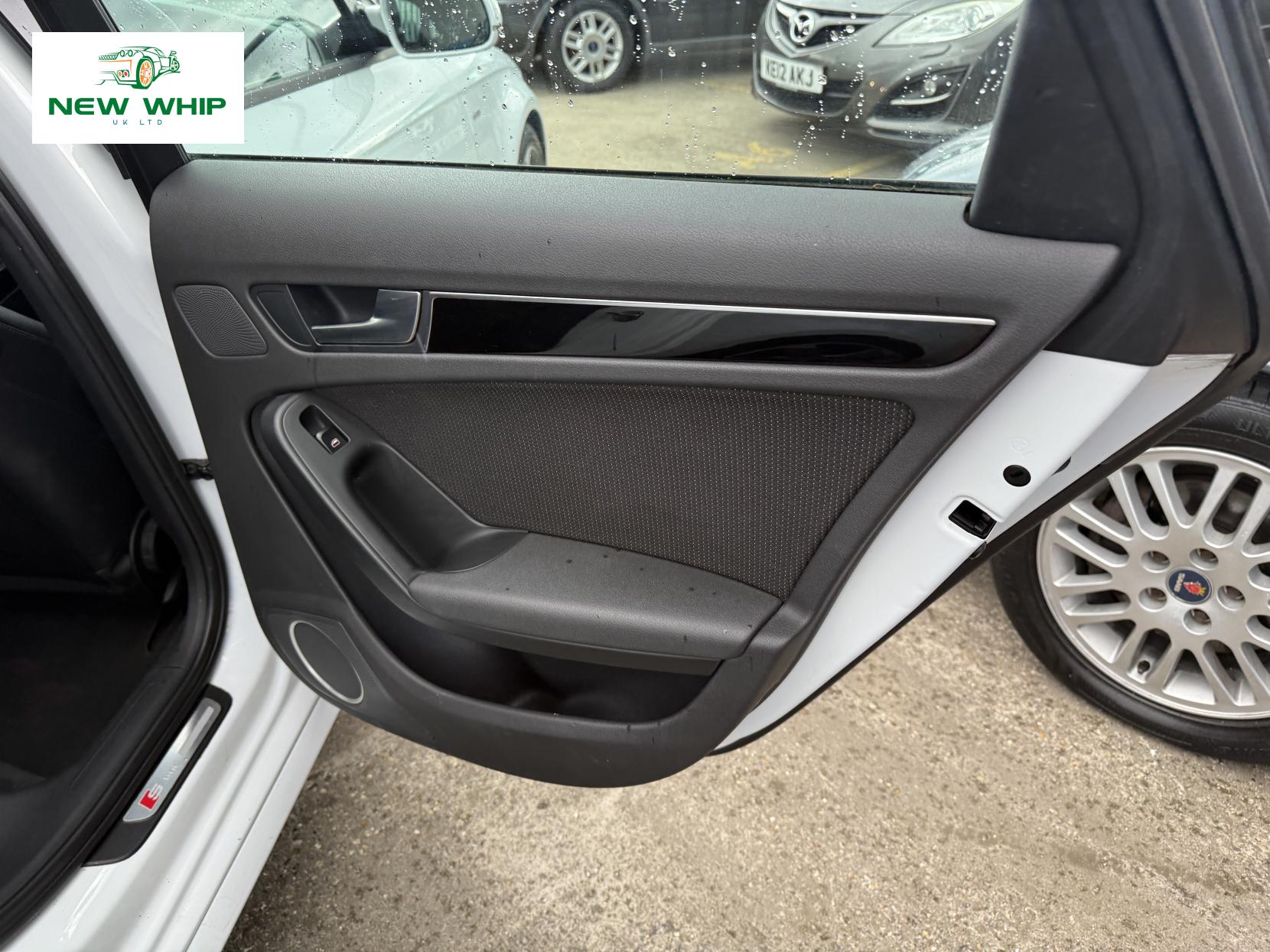 Audi A4 2.0 TDI Black Edition Saloon 4dr Diesel Manual Euro 5 (s/s) (177 ps)