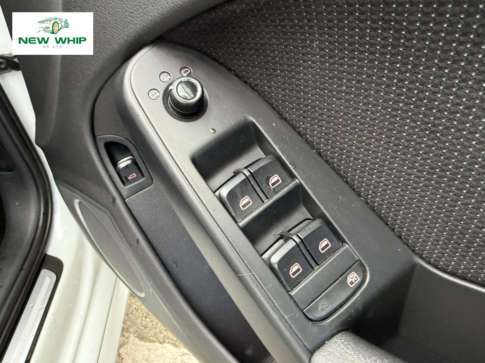 Audi A4 2.0 TDI Black Edition Saloon 4dr Diesel Manual Euro 5 (s/s) (177 ps)