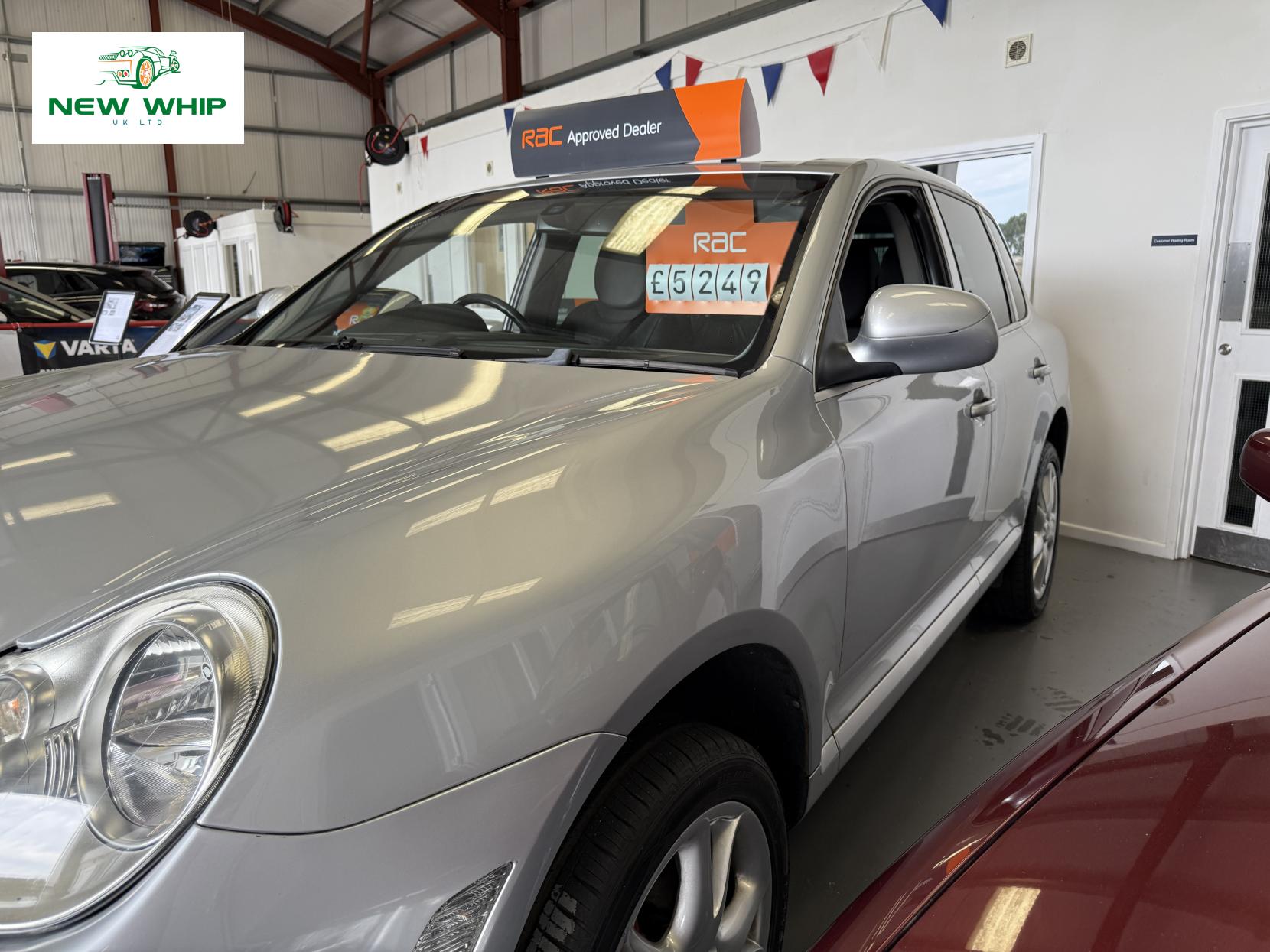 Porsche Cayenne 3.2 V6 SUV 5dr Petrol Manual AWD (317 g/km, 250 bhp)