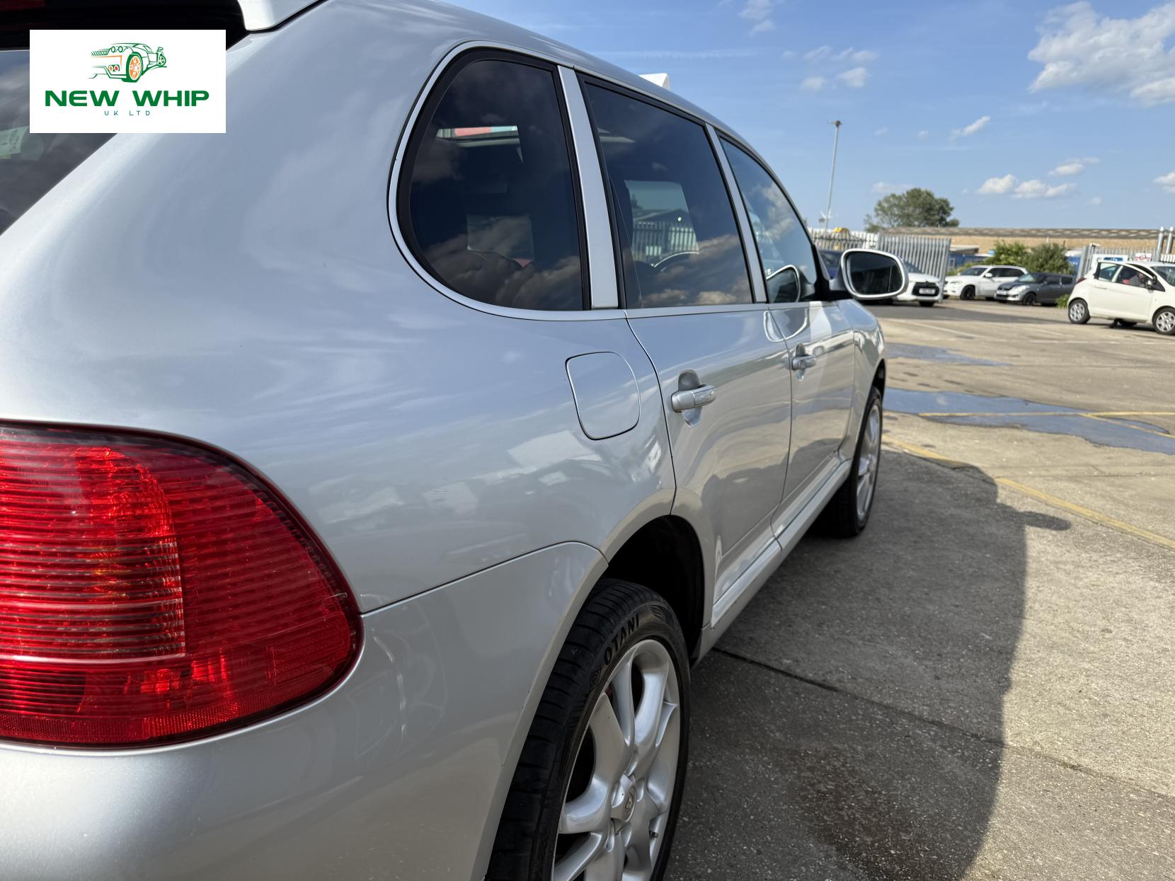 Porsche Cayenne 3.2 V6 SUV 5dr Petrol Manual AWD (317 g/km, 250 bhp)