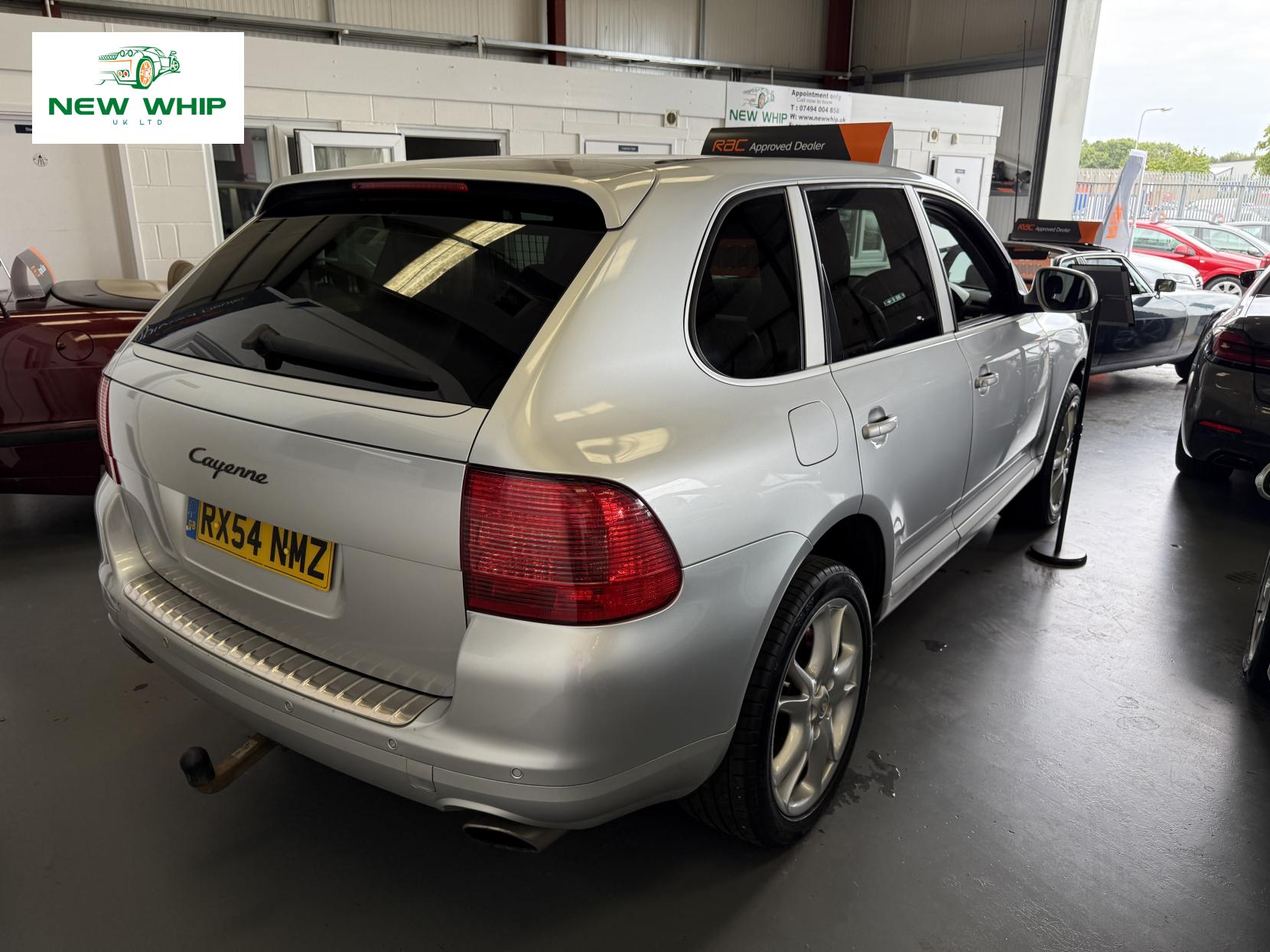 Porsche Cayenne 3.2 V6 SUV 5dr Petrol Manual AWD (317 g/km, 250 bhp)