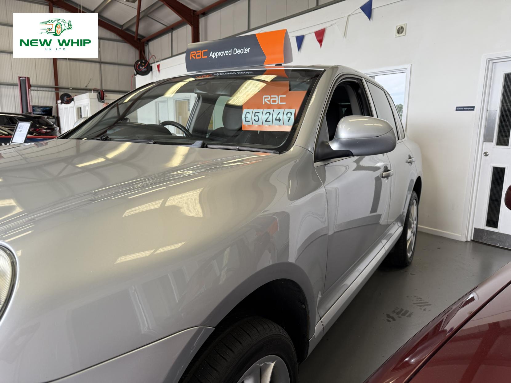 Porsche Cayenne 3.2 V6 SUV 5dr Petrol Manual AWD (317 g/km, 250 bhp)