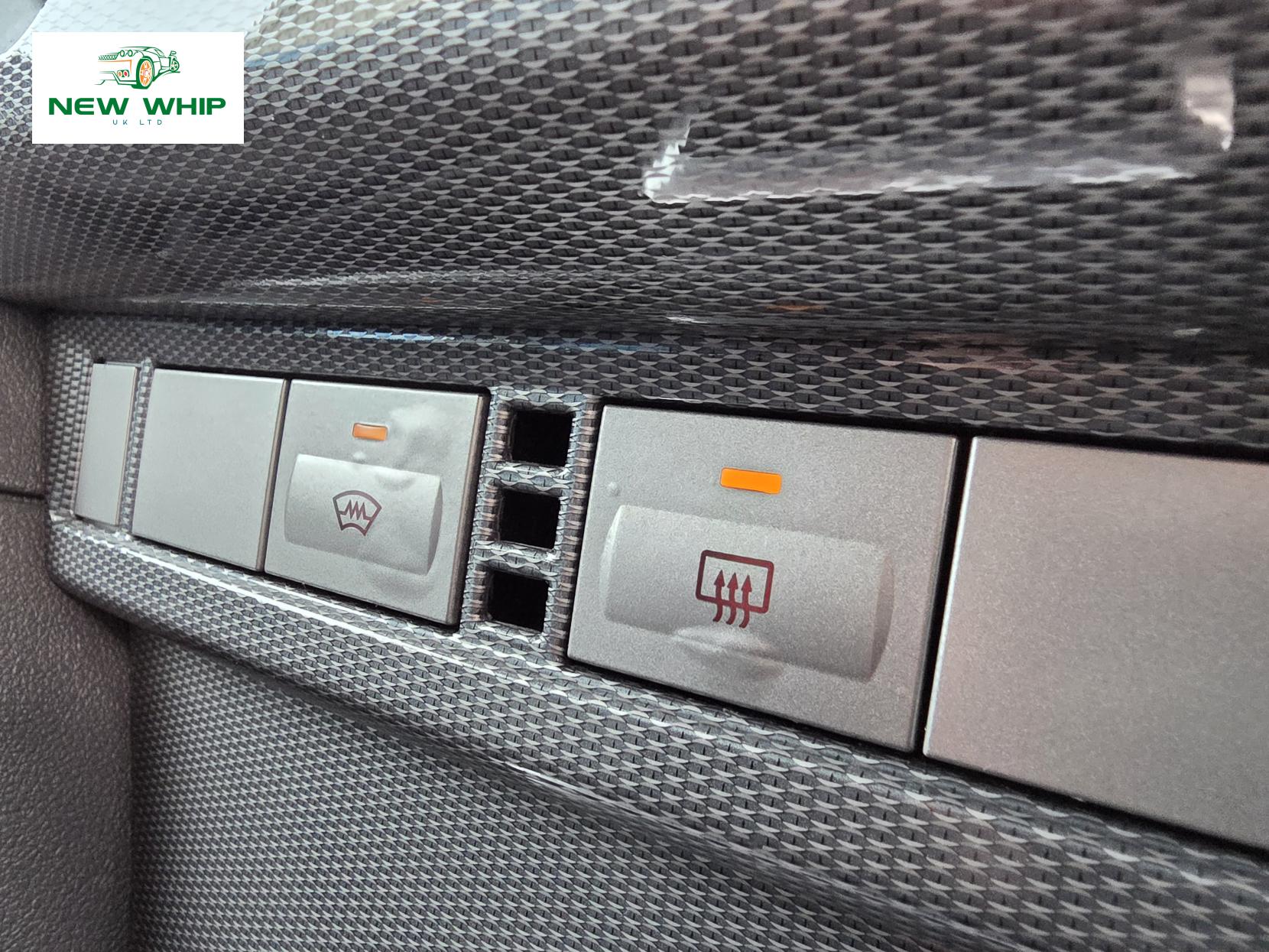 Ford Focus 1.6 Titanium Hatchback 5dr Petrol Automatic (184 g/km, 99 bhp)