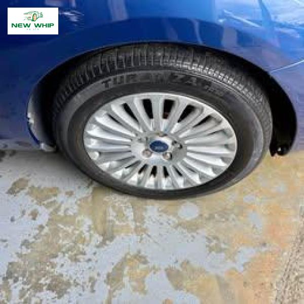 Ford Focus 1.6 Titanium Hatchback 5dr Petrol Automatic (184 g/km, 99 bhp)