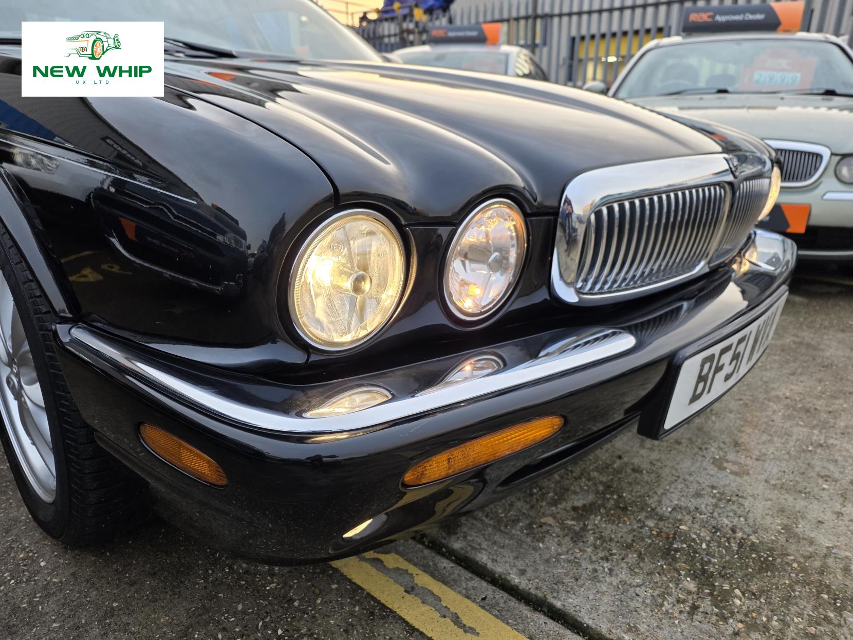Jaguar XJ 4.0 XJ8 Saloon 4dr Petrol Automatic (285 g/km, 290 bhp)
