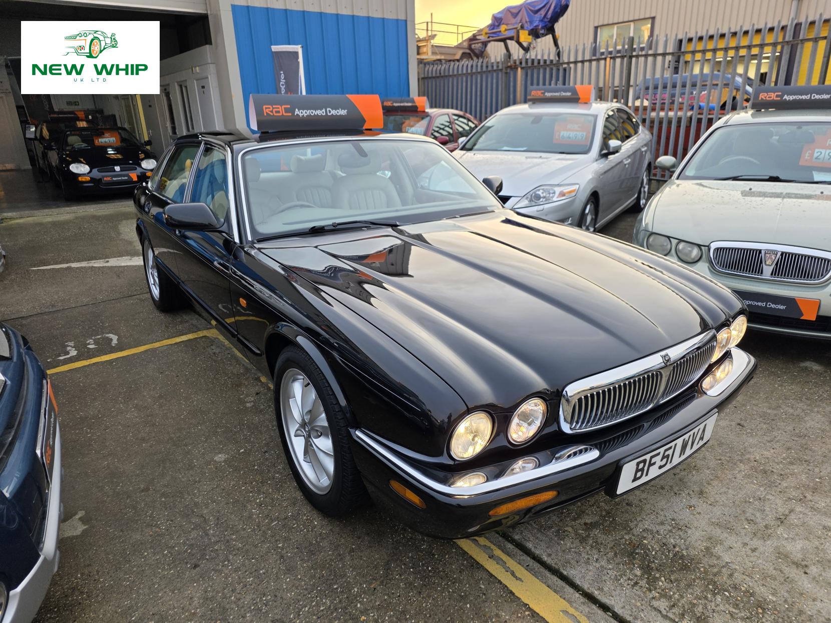 Jaguar XJ 4.0 XJ8 Saloon 4dr Petrol Automatic (285 g/km, 290 bhp)