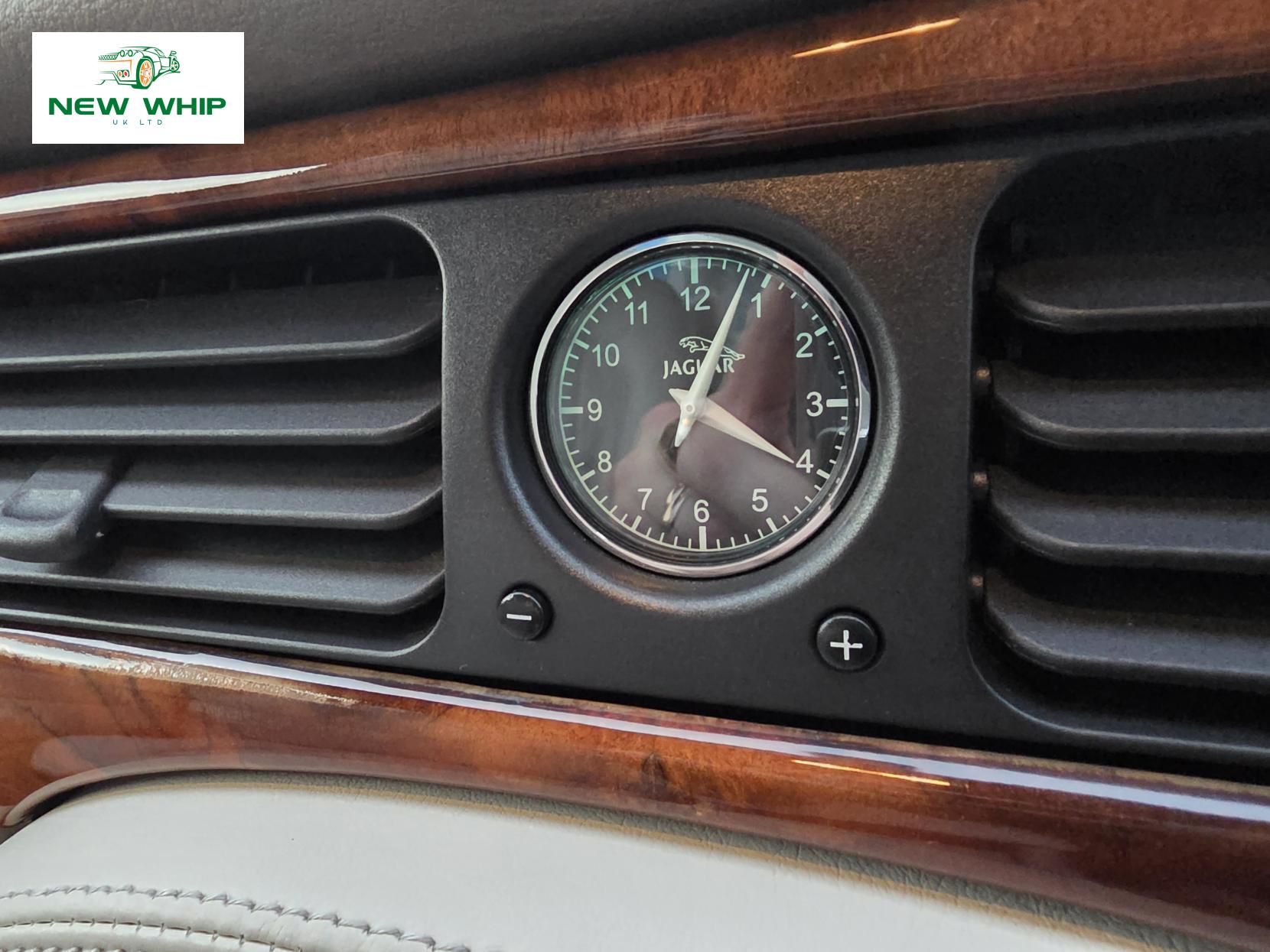 Jaguar XJ 4.0 XJ8 Saloon 4dr Petrol Automatic (285 g/km, 290 bhp)