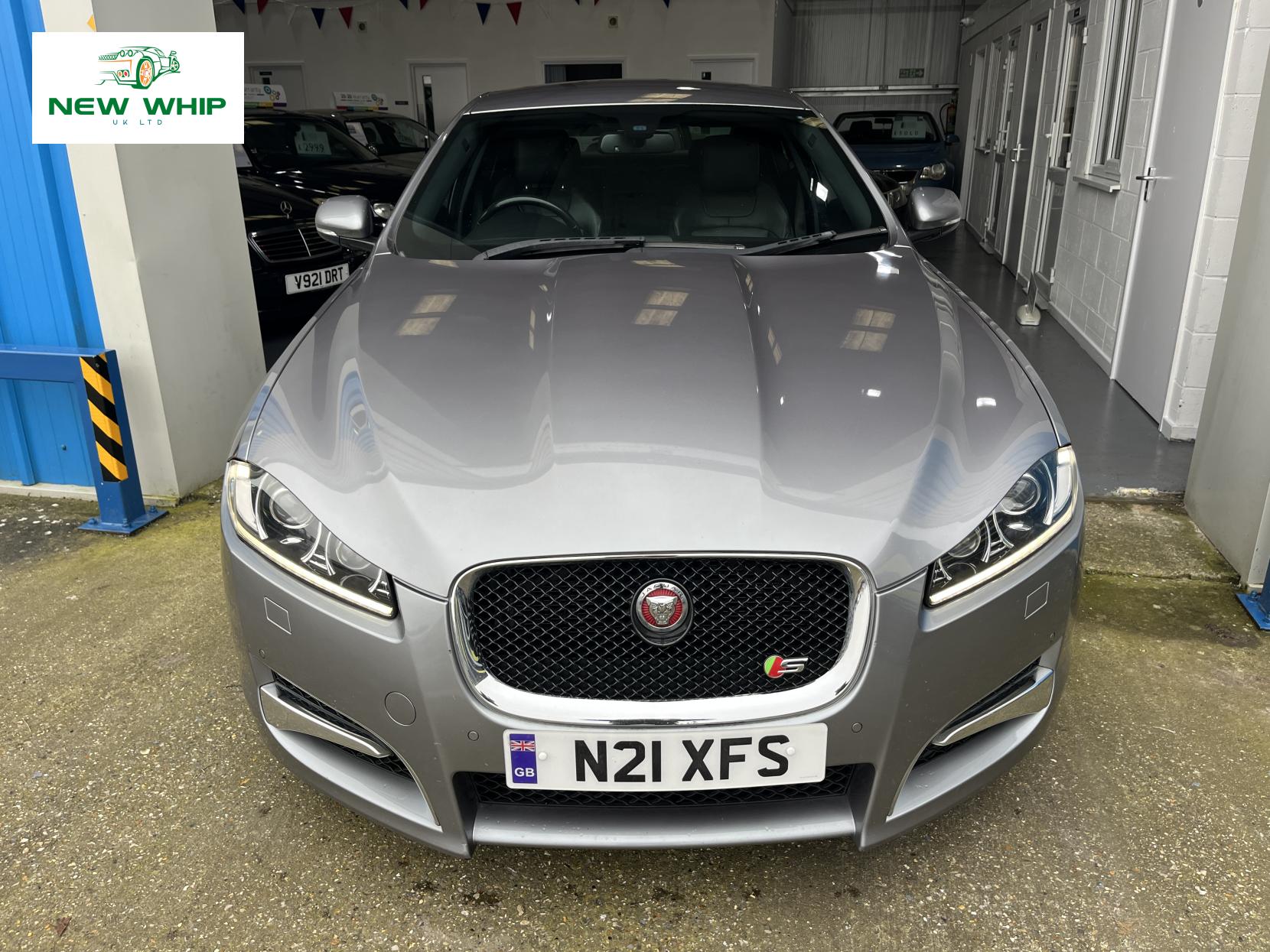 Jaguar XF 3.0d S V6 Premium Luxury Saloon 4dr Diesel Auto Euro 5 (s/s) (275 ps)